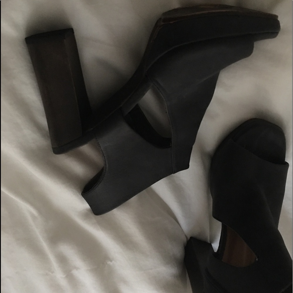 Spain’s COCLICA very cool shoes